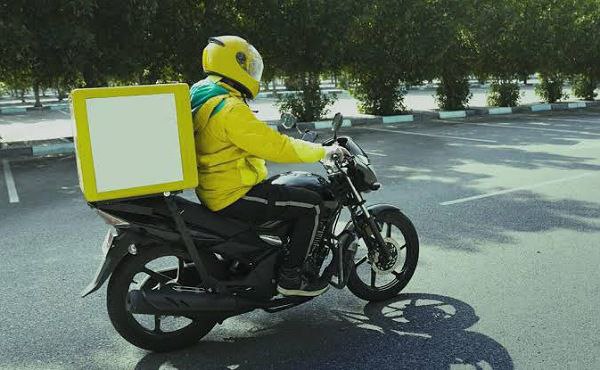 ഉടനെ ആവശ്യമുണ്ട്